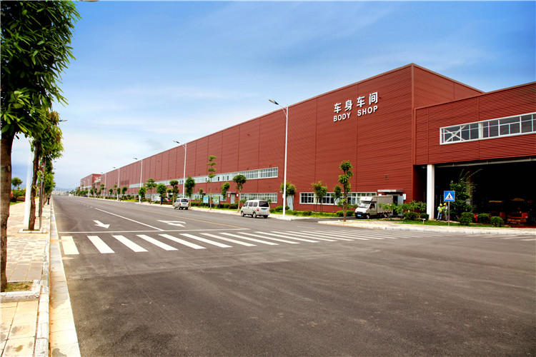 医生掀开奶罩边躁边狠狠躁视频