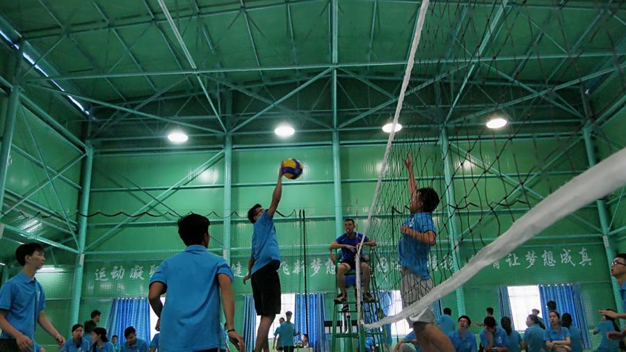 医生掀开奶罩边躁边狠狠躁视频