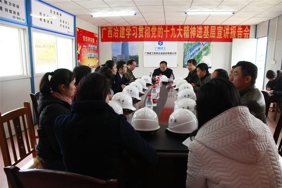 医生掀开奶罩边躁边狠狠躁视频