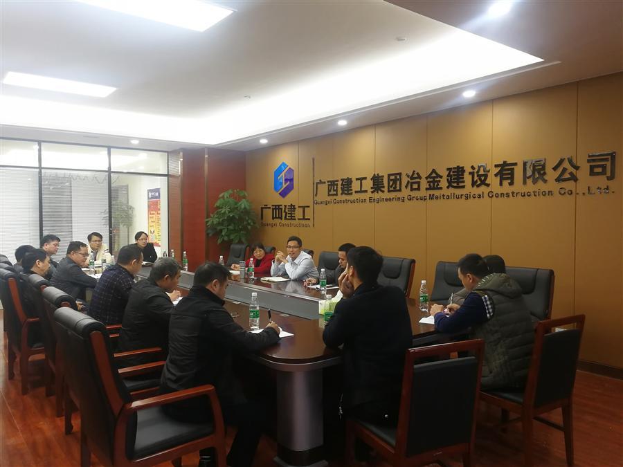 医生掀开奶罩边躁边狠狠躁视频