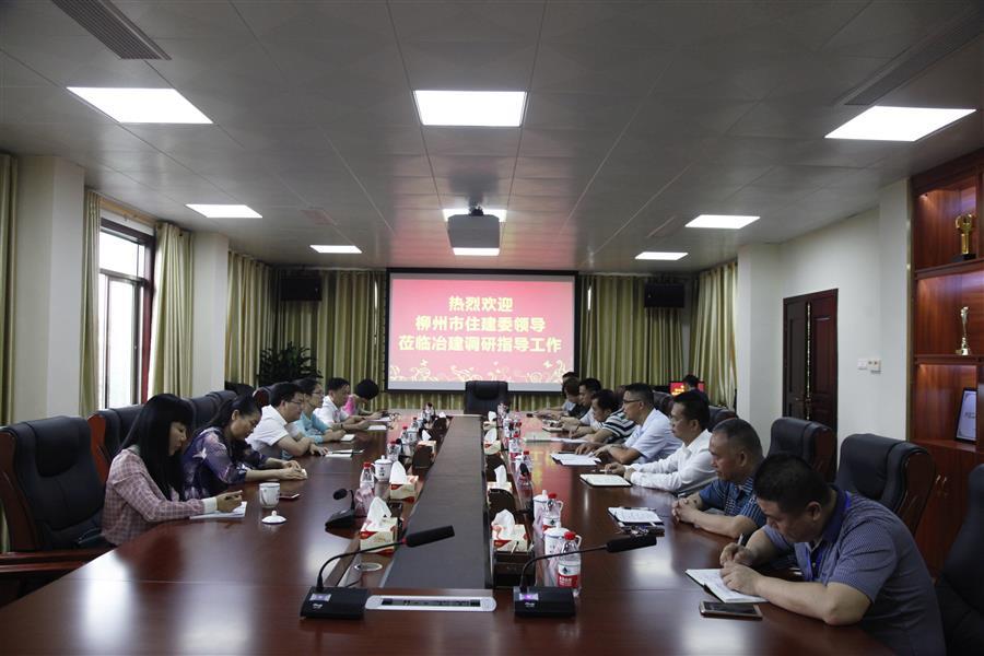 医生掀开奶罩边躁边狠狠躁视频