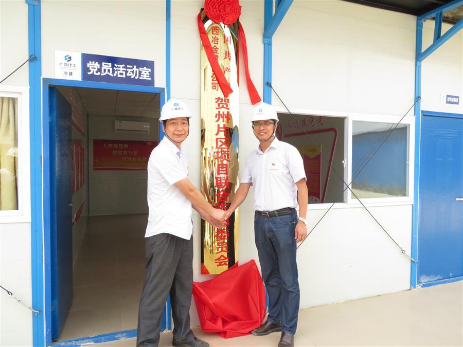 医生掀开奶罩边躁边狠狠躁视频