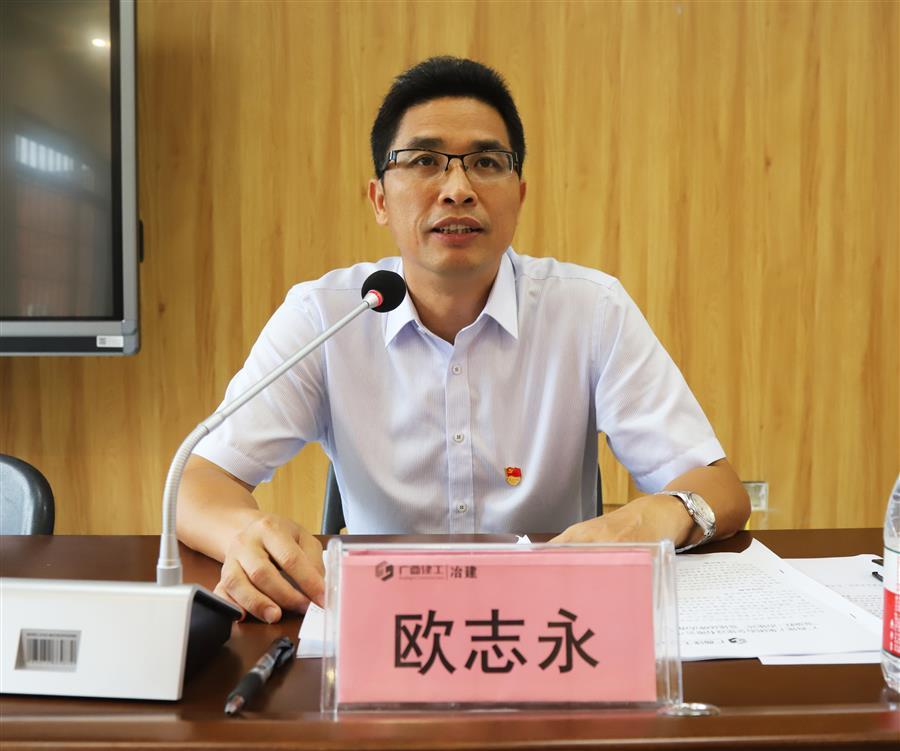 医生掀开奶罩边躁边狠狠躁视频