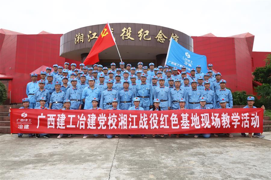 医生掀开奶罩边躁边狠狠躁视频