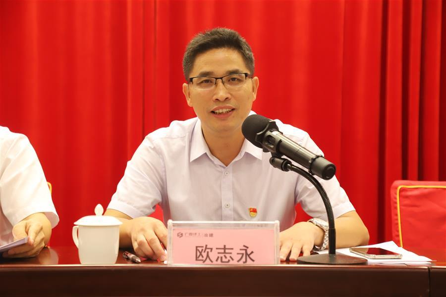 医生掀开奶罩边躁边狠狠躁视频