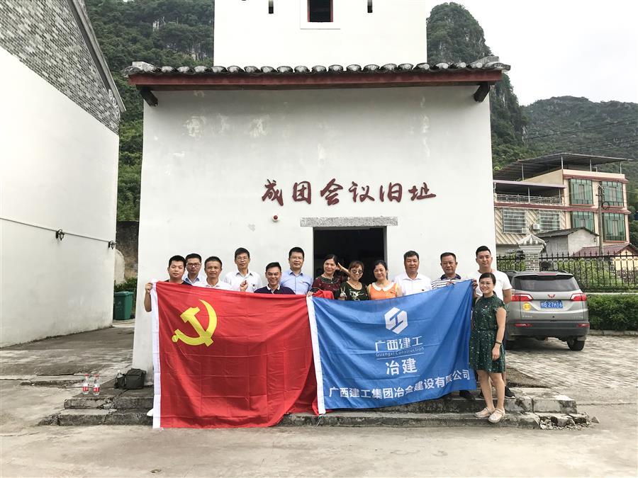 医生掀开奶罩边躁边狠狠躁视频