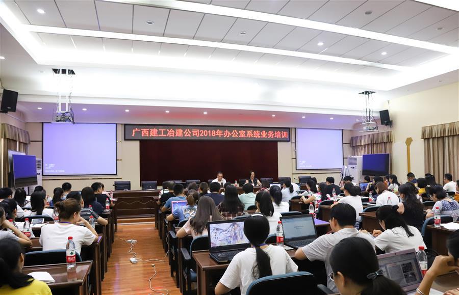医生掀开奶罩边躁边狠狠躁视频