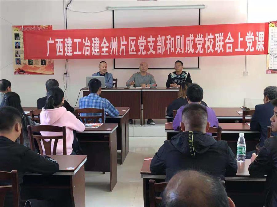 医生掀开奶罩边躁边狠狠躁视频