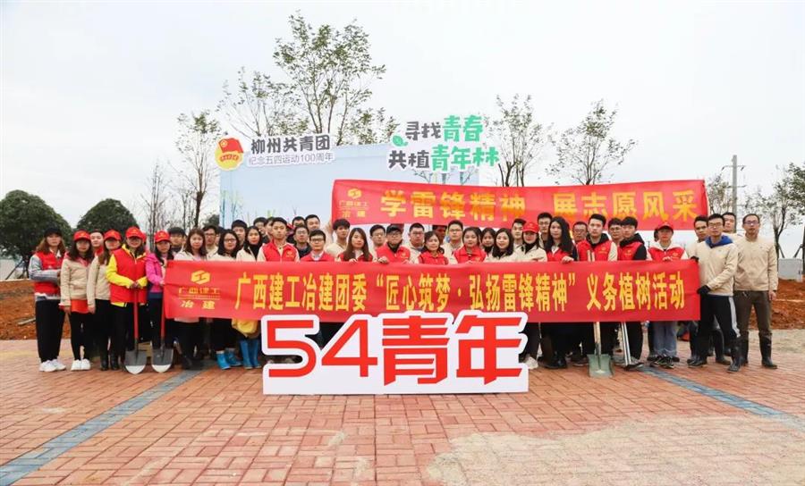 医生掀开奶罩边躁边狠狠躁视频