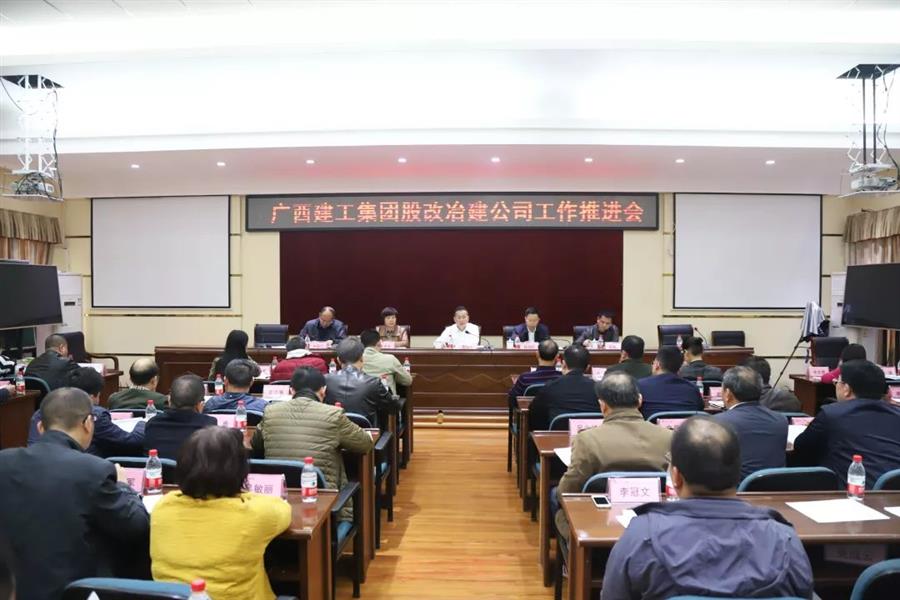 医生掀开奶罩边躁边狠狠躁视频
