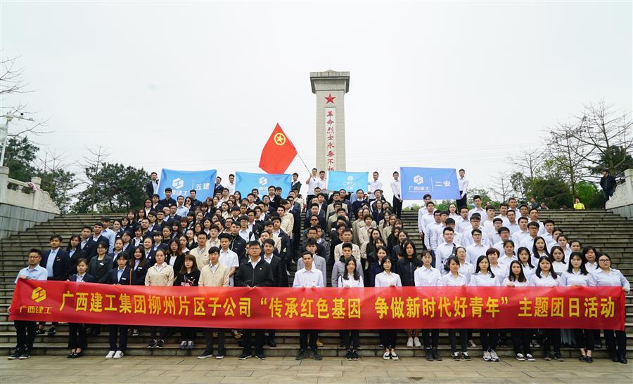 医生掀开奶罩边躁边狠狠躁视频