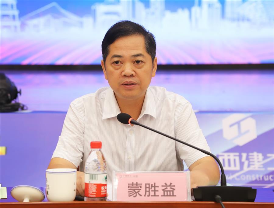医生掀开奶罩边躁边狠狠躁视频