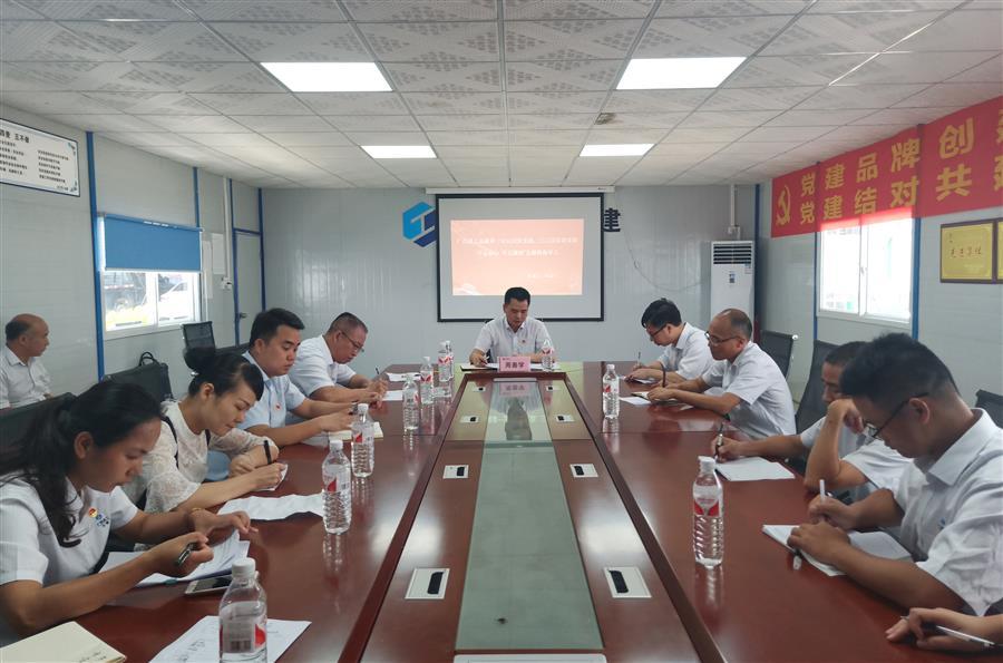 医生掀开奶罩边躁边狠狠躁视频