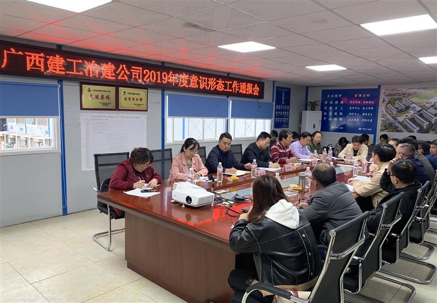 医生掀开奶罩边躁边狠狠躁视频