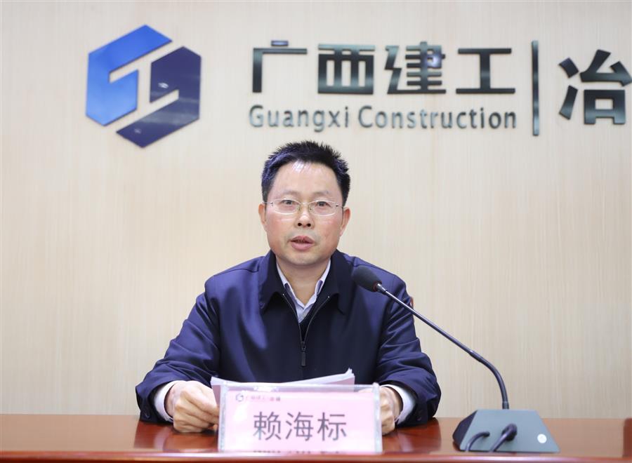 医生掀开奶罩边躁边狠狠躁视频