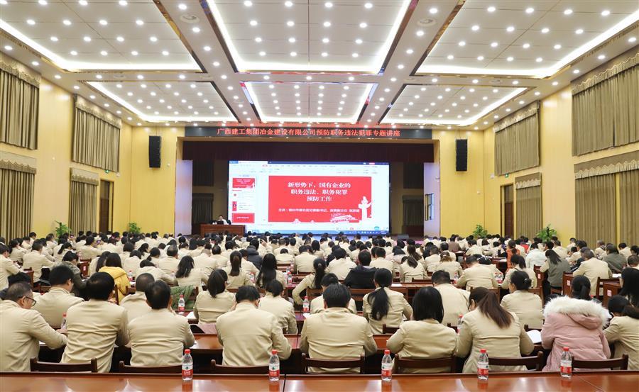 医生掀开奶罩边躁边狠狠躁视频