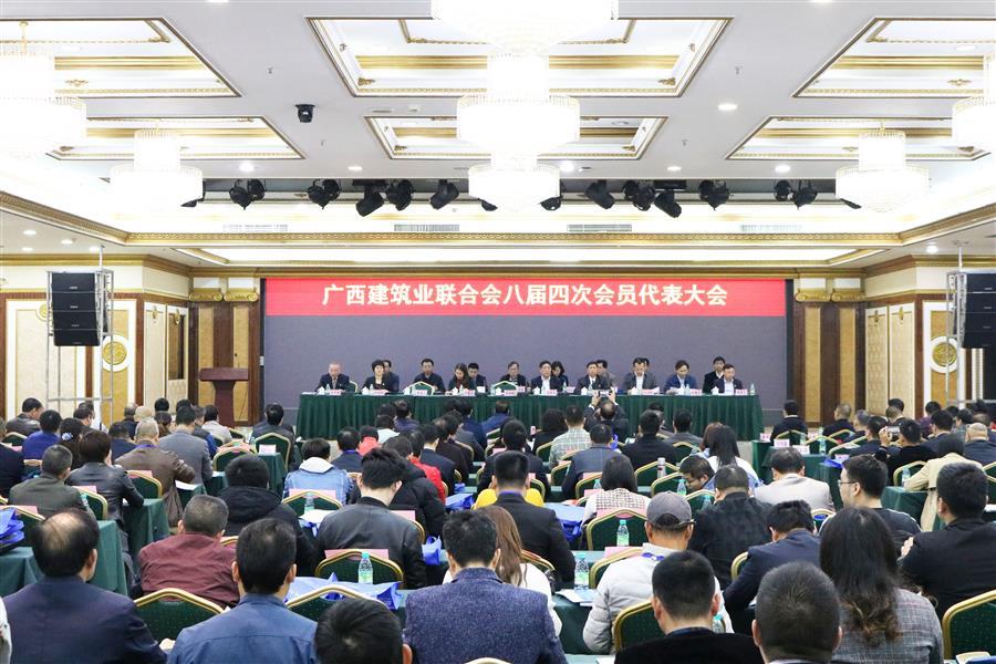 医生掀开奶罩边躁边狠狠躁视频
