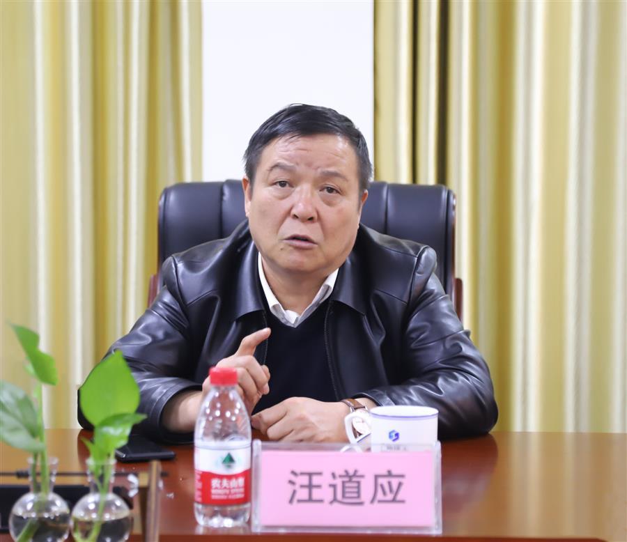 医生掀开奶罩边躁边狠狠躁视频