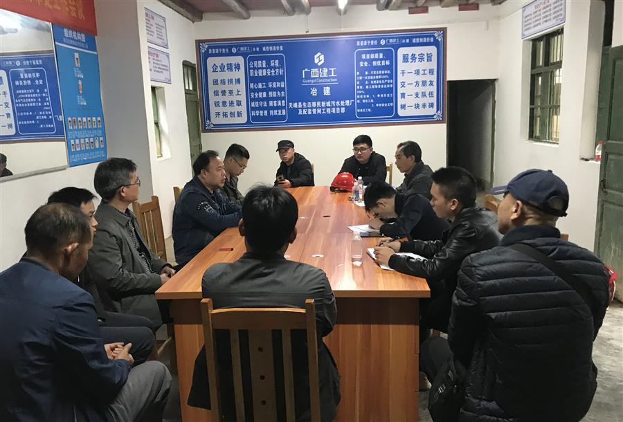 医生掀开奶罩边躁边狠狠躁视频