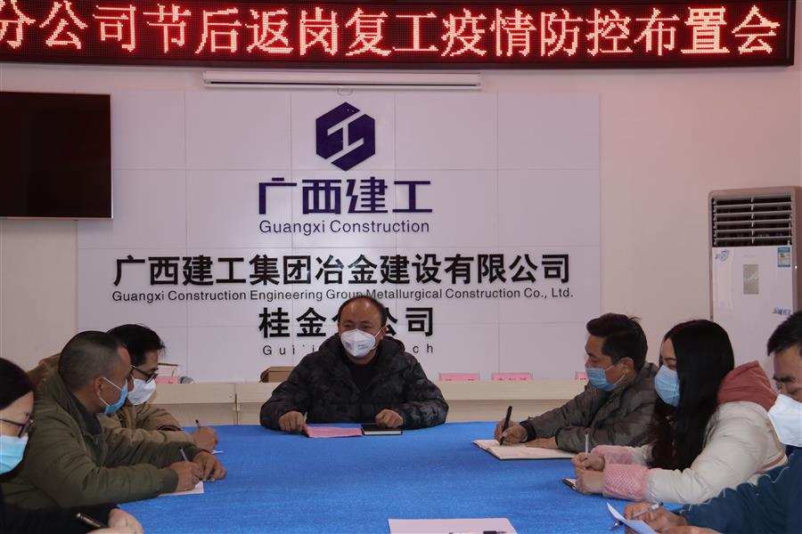 医生掀开奶罩边躁边狠狠躁视频