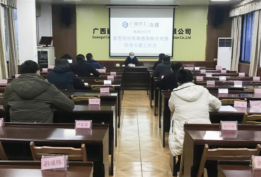 医生掀开奶罩边躁边狠狠躁视频