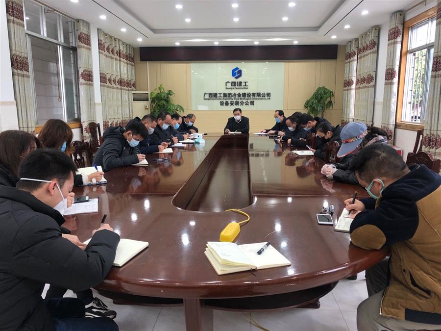 医生掀开奶罩边躁边狠狠躁视频