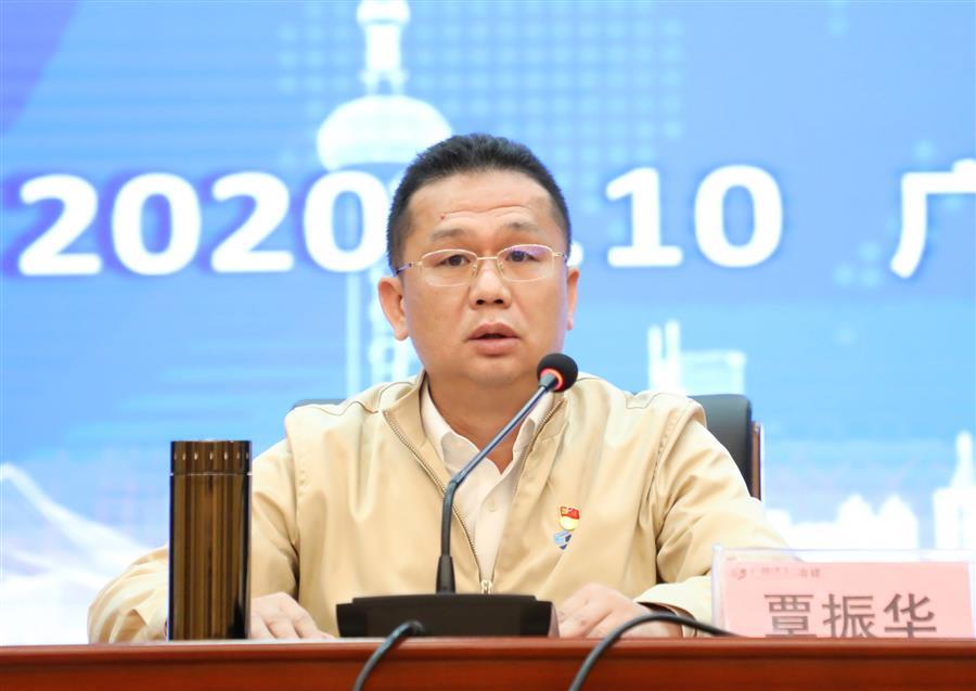 医生掀开奶罩边躁边狠狠躁视频