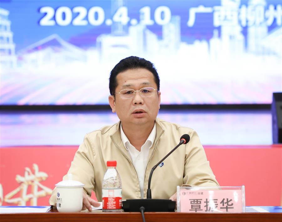 医生掀开奶罩边躁边狠狠躁视频