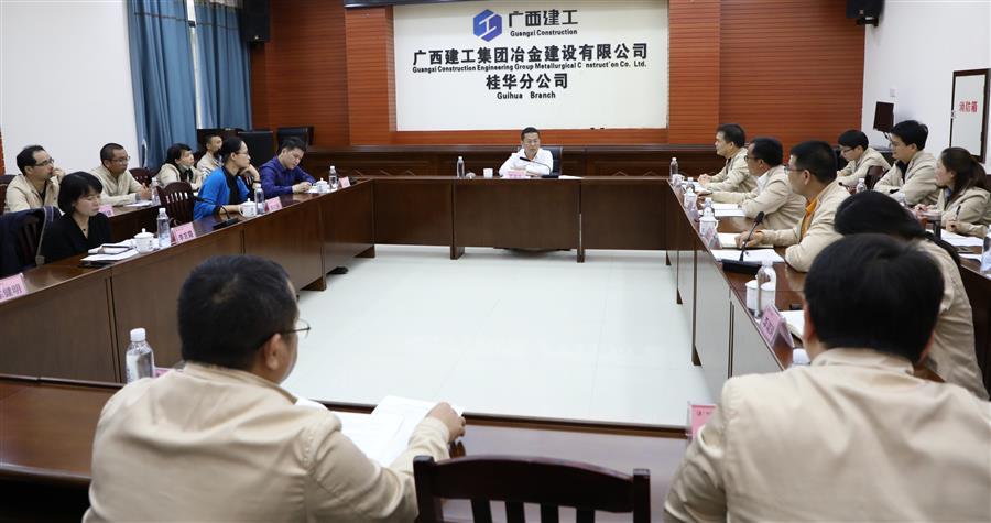 医生掀开奶罩边躁边狠狠躁视频
