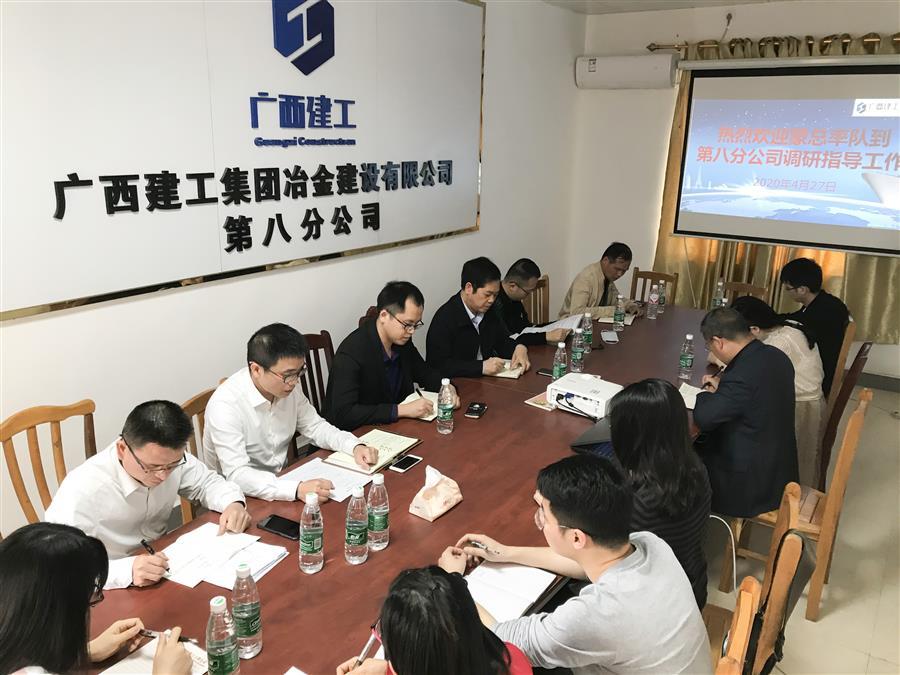 医生掀开奶罩边躁边狠狠躁视频