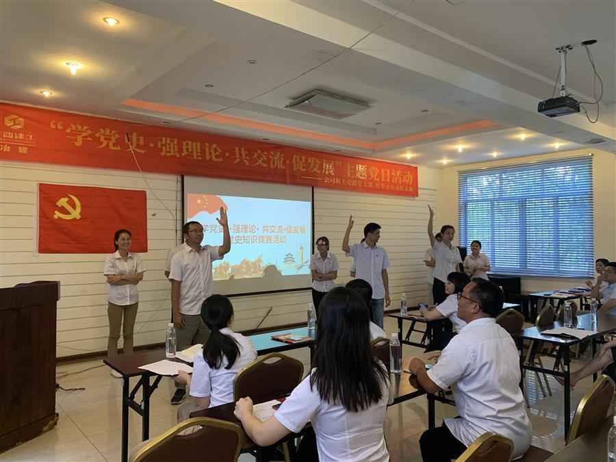 医生掀开奶罩边躁边狠狠躁视频