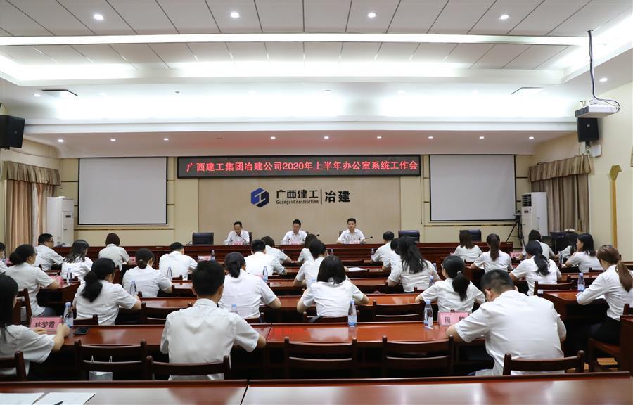 医生掀开奶罩边躁边狠狠躁视频