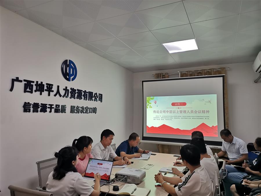 医生掀开奶罩边躁边狠狠躁视频