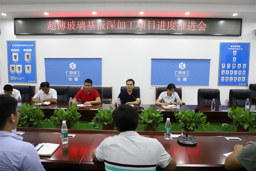 医生掀开奶罩边躁边狠狠躁视频