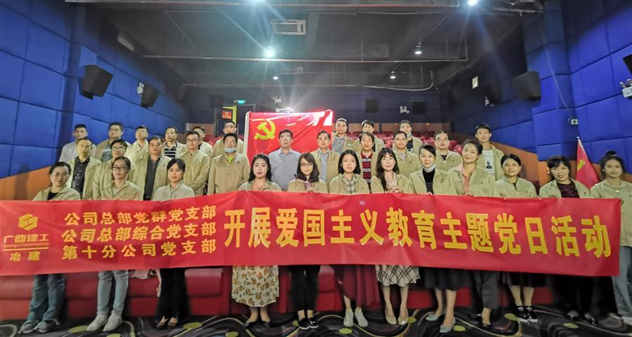 医生掀开奶罩边躁边狠狠躁视频