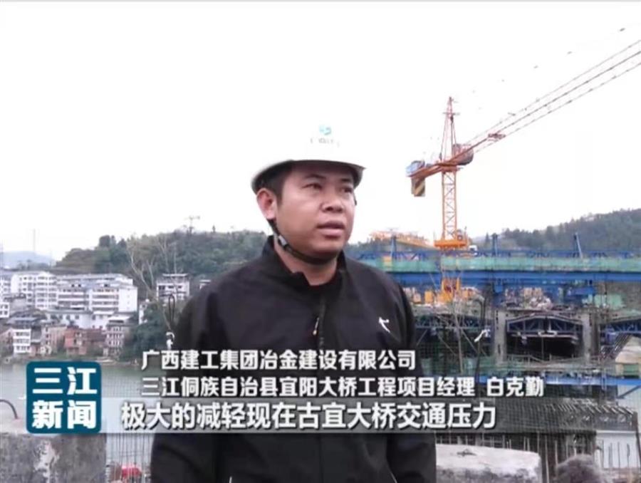医生掀开奶罩边躁边狠狠躁视频