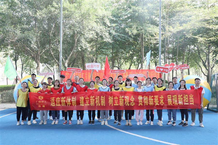 医生掀开奶罩边躁边狠狠躁视频