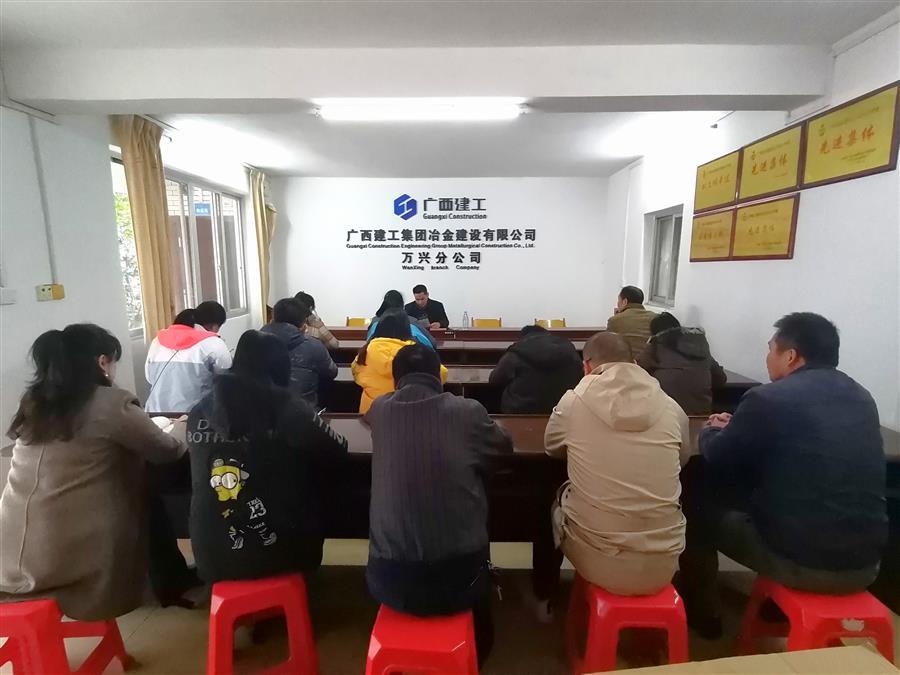 医生掀开奶罩边躁边狠狠躁视频