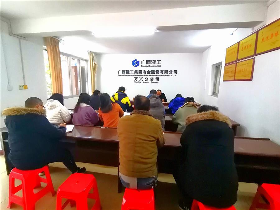 医生掀开奶罩边躁边狠狠躁视频