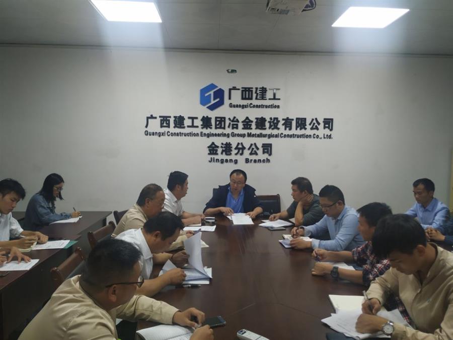医生掀开奶罩边躁边狠狠躁视频