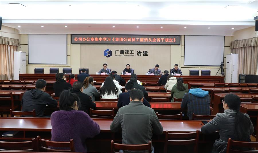 医生掀开奶罩边躁边狠狠躁视频