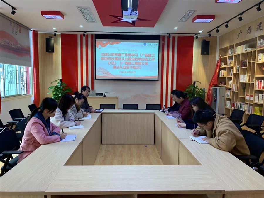 医生掀开奶罩边躁边狠狠躁视频