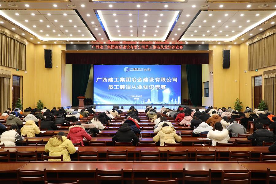 医生掀开奶罩边躁边狠狠躁视频