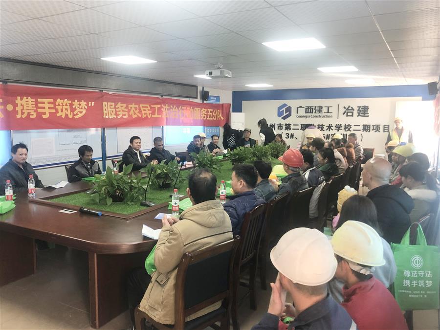 医生掀开奶罩边躁边狠狠躁视频