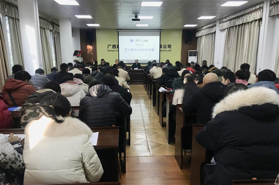 医生掀开奶罩边躁边狠狠躁视频
