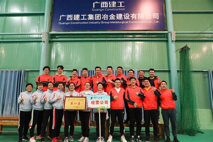 医生掀开奶罩边躁边狠狠躁视频