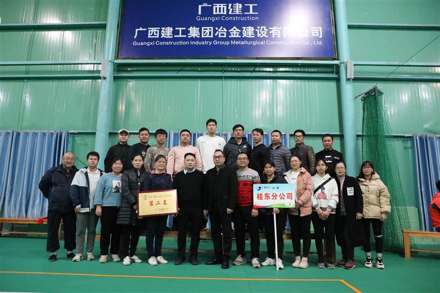 医生掀开奶罩边躁边狠狠躁视频