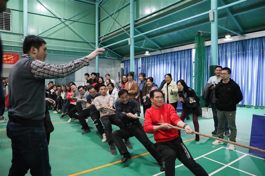 医生掀开奶罩边躁边狠狠躁视频