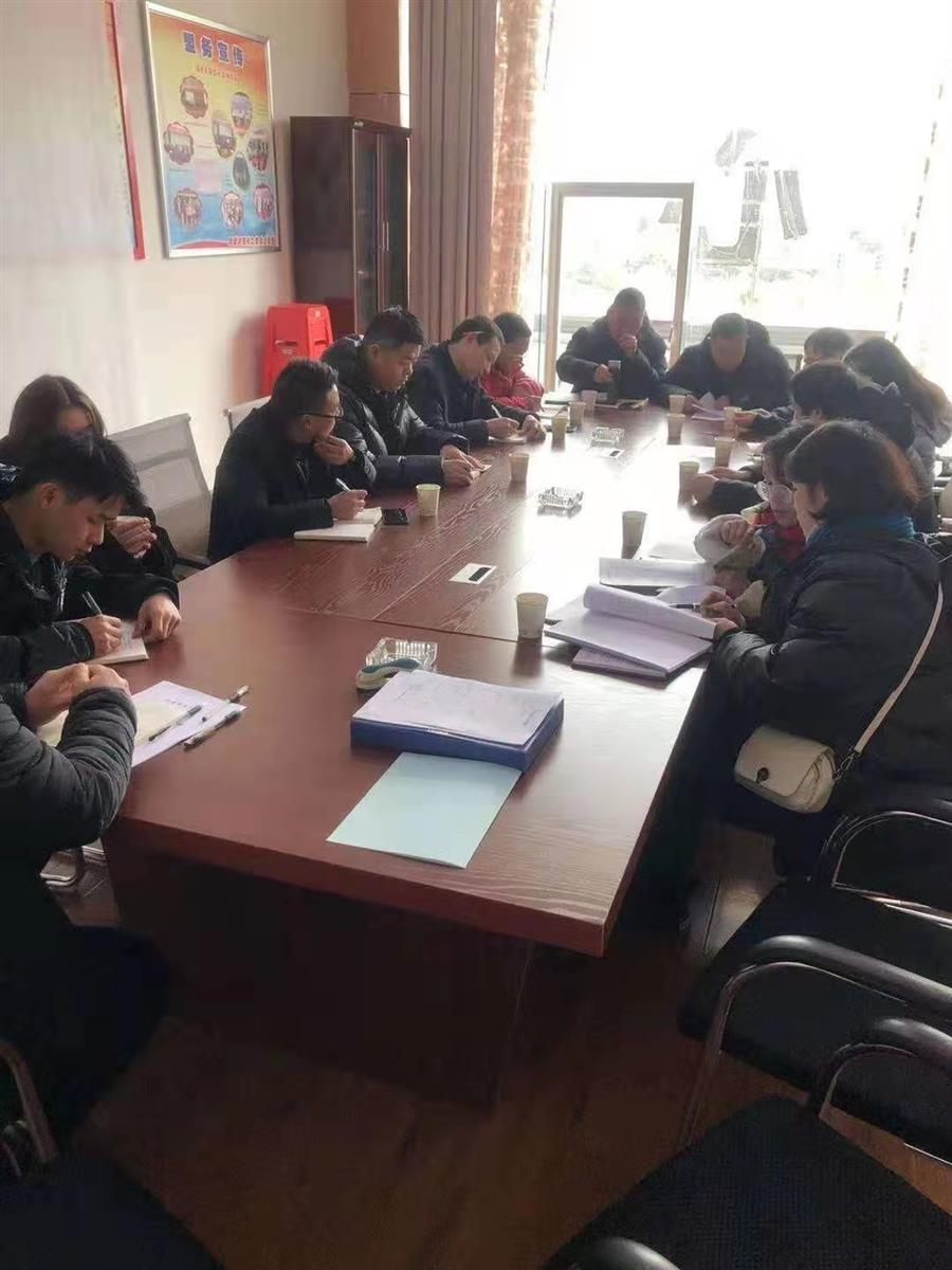 医生掀开奶罩边躁边狠狠躁视频