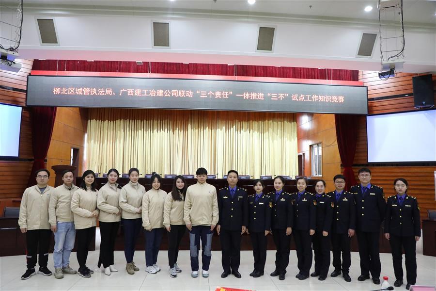 医生掀开奶罩边躁边狠狠躁视频